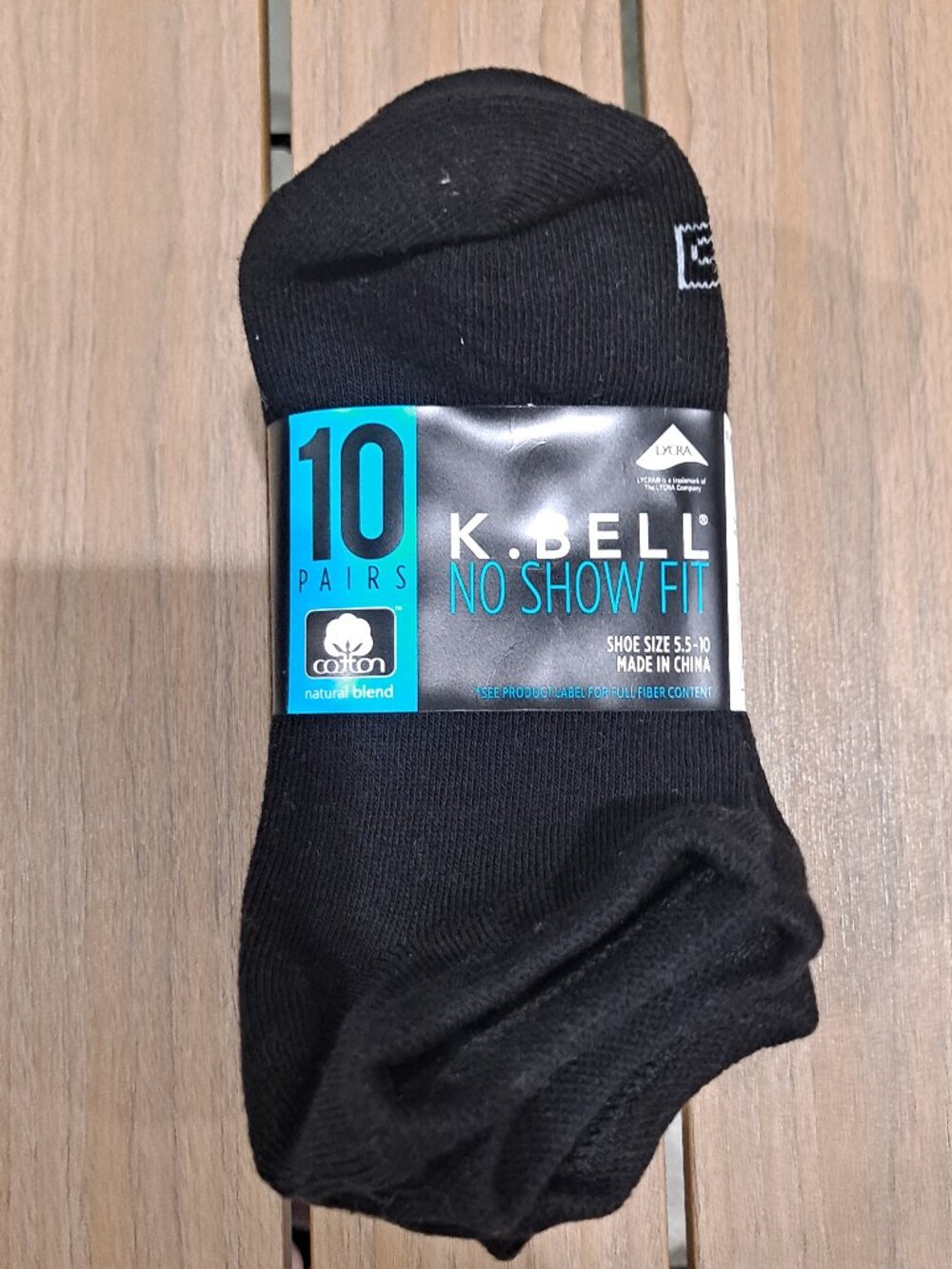 K. Bell Unisex No Show Fit Extended Size Socks, Black, Size 4-10, NWT